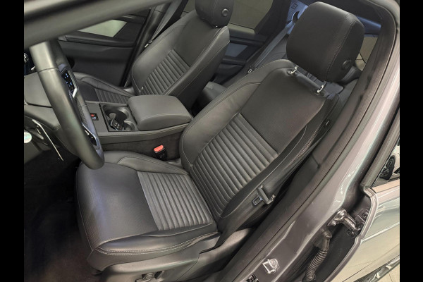 Land Rover Discovery Sport 1.5 P300e AWD R-DYNAMIC 19DKM!! SOH-97,5%/ PANO/NAVI/V-COCKPIT/DAB/CARPLAY/LED/CAM/M-STOELEN///