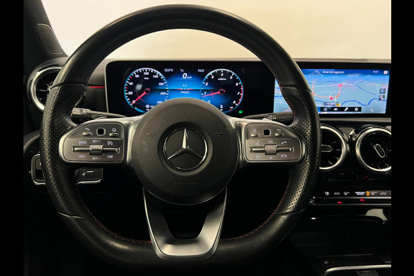 Mercedes-Benz A-Klasse 200 / AMG / Widescreen / Stoelverwarming