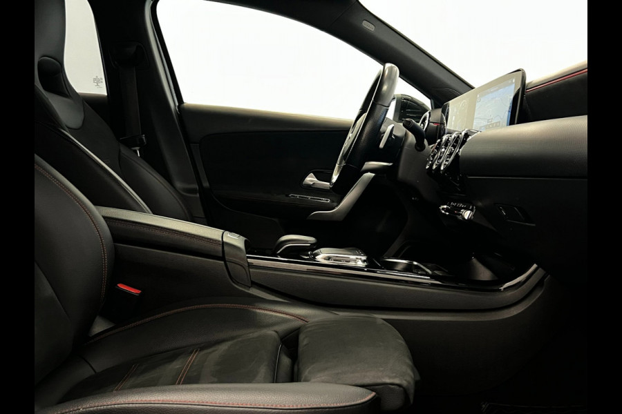 Mercedes-Benz A-Klasse 200 / AMG / Widescreen / Stoelverwarming