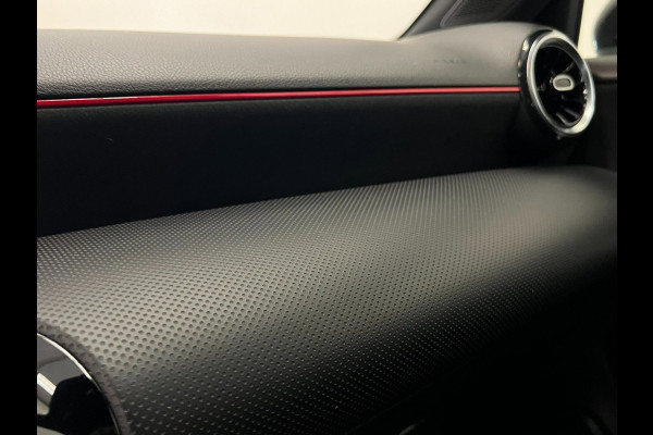 Mercedes-Benz A-Klasse 200 / AMG / Widescreen / Stoelverwarming