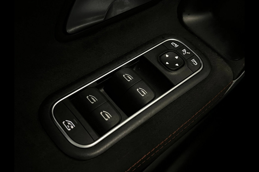 Mercedes-Benz A-Klasse 200 / AMG / Widescreen / Stoelverwarming