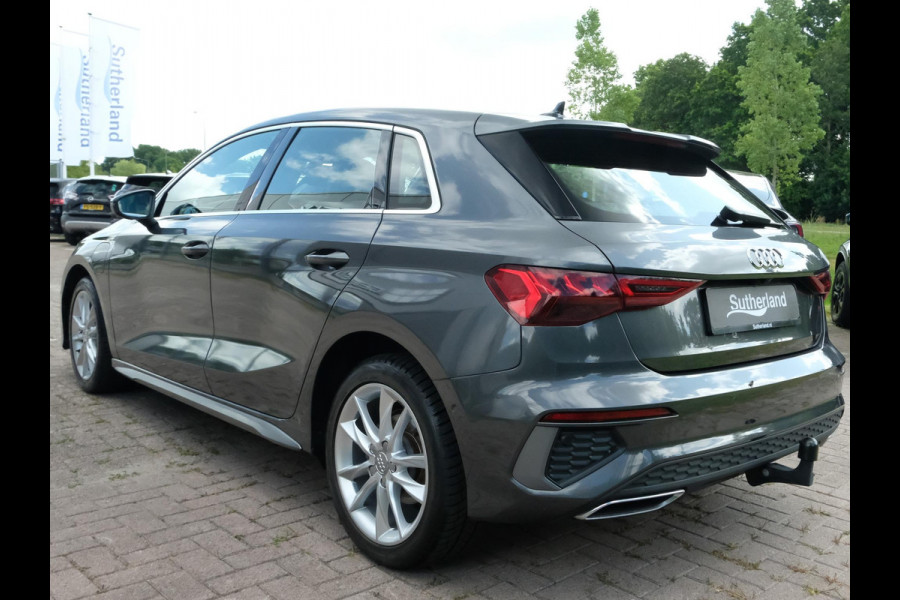 Audi A3 Sportback 40 TFSI S Line 204 PK | Trekhaak afneembaar | Lederen bekleding | Stoelverwarming | Camera | Elektrische achterklep | Dodehoeksensoren | Adaptive cruise control