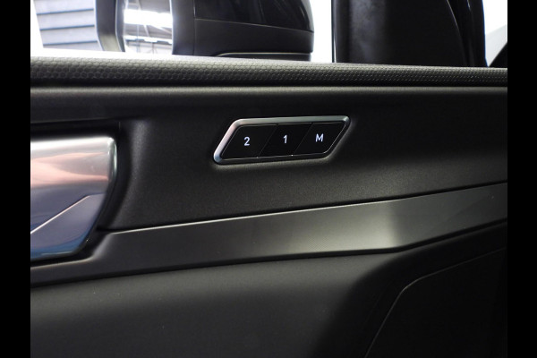Lynk & Co 01 1.5 PHEV BlackLine ZWARTE HEMEL/360CAM/SCHUIFDAK/LED/20"LMV!