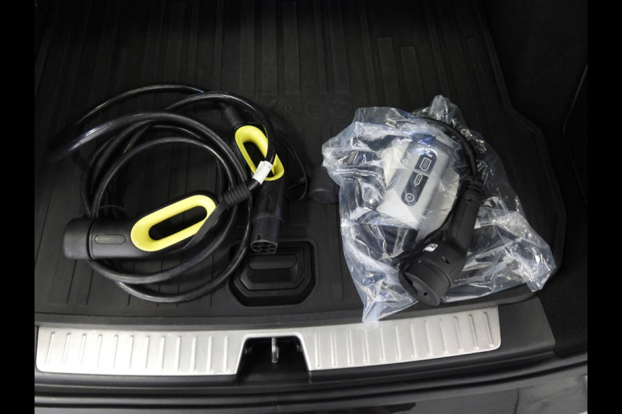 Lynk & Co 01 1.5 PHEV BlackLine ZWARTE HEMEL/360CAM/SCHUIFDAK/LED/20"LMV!