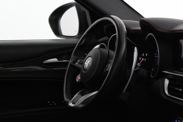 Alfa Romeo Stelvio 2.0 T AWD Veloce > 280pk/Akrapovic/Pano.schuif/21Inch Turismo/Trekhaak...