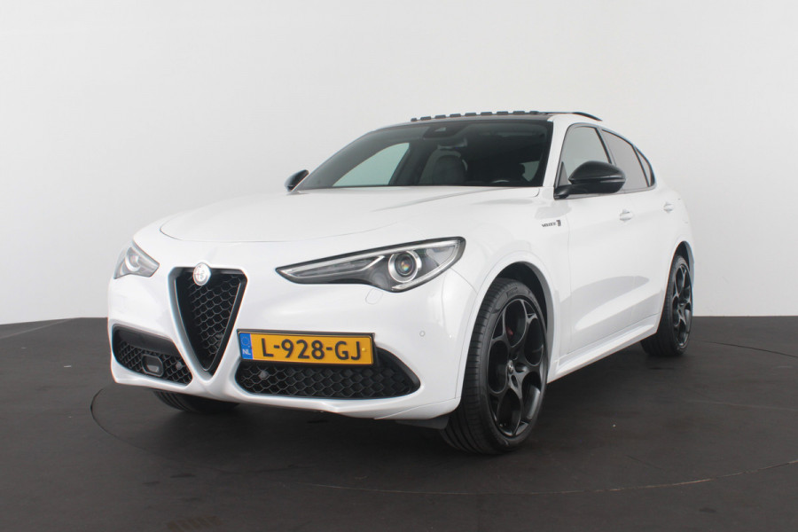 Alfa Romeo Stelvio 2.0 T AWD Veloce > 280pk/Akrapovic/Pano.schuif/21Inch Turismo/Trekhaak...