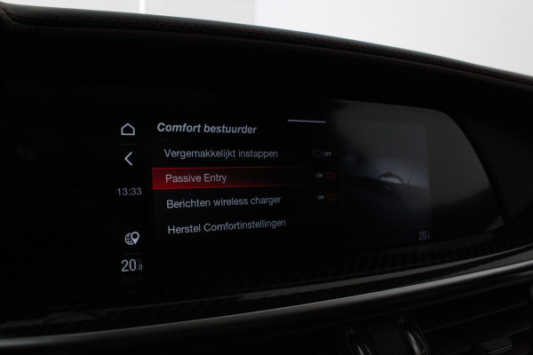 Alfa Romeo Stelvio 2.0 T AWD Veloce > 280pk/Akrapovic/Pano.schuif/21Inch Turismo/Trekhaak...