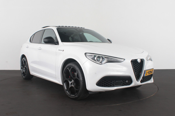 Alfa Romeo Stelvio 2.0 T AWD Veloce > 280pk/Akrapovic/Pano.schuif/21Inch Turismo/Trekhaak...