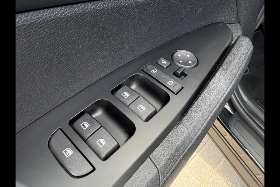 Kia Sportage 1.6 T-GDi MHEV ComfortLine Trekhaak-1650KG/Camera/Carplay-android/Winter-pack