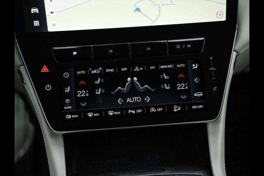 Maserati Grecale Modena 330pk | Luchtvering | Stoelventilatie | Sonus Faber | Adapt. cruise | Nero/Ivoor