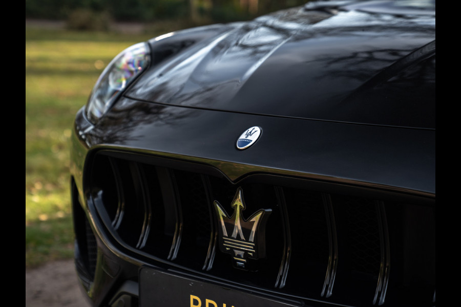 Maserati Grecale Modena 330pk | Luchtvering | Stoelventilatie | Sonus Faber | Adapt. cruise | Nero/Ivoor