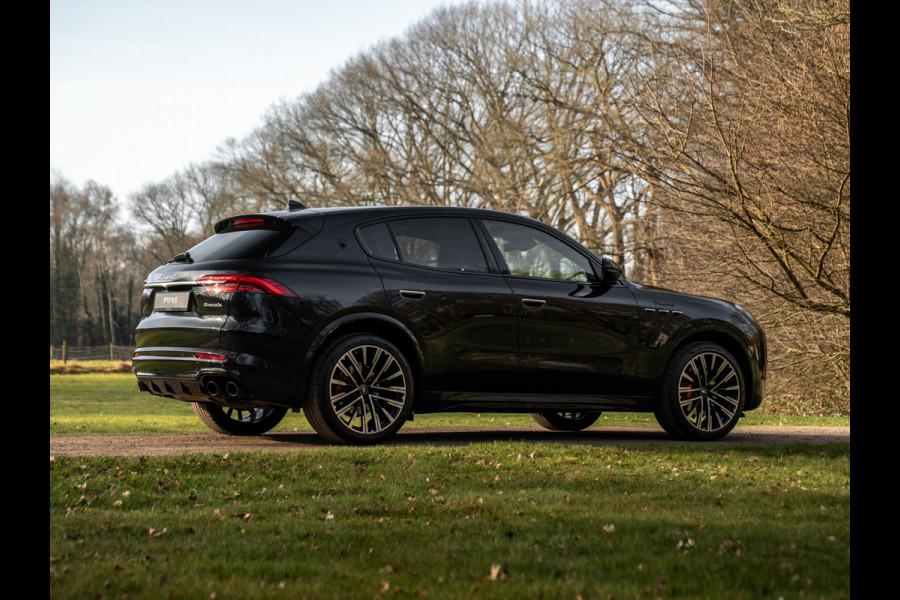 Maserati Grecale Modena 330pk | Luchtvering | Stoelventilatie | Sonus Faber | Adapt. cruise | Nero/Ivoor