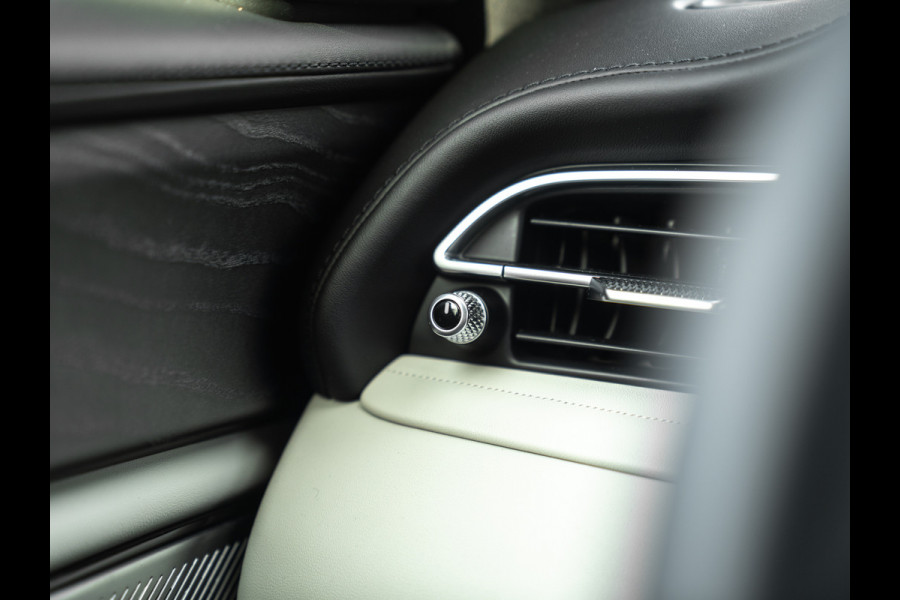 Maserati Grecale Modena 330pk | Luchtvering | Stoelventilatie | Sonus Faber | Adapt. cruise | Nero/Ivoor