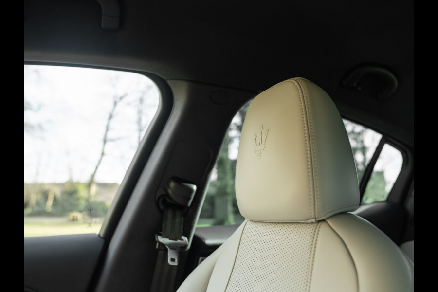 Maserati Grecale Modena 330pk | Luchtvering | Stoelventilatie | Sonus Faber | Adapt. cruise | Nero/Ivoor