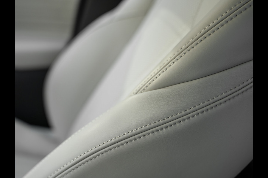 Maserati Grecale Modena 330pk | Luchtvering | Stoelventilatie | Sonus Faber | Adapt. cruise | Nero/Ivoor