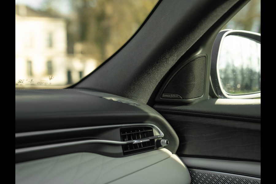 Maserati Grecale Modena 330pk | Luchtvering | Stoelventilatie | Sonus Faber | Adapt. cruise | Nero/Ivoor