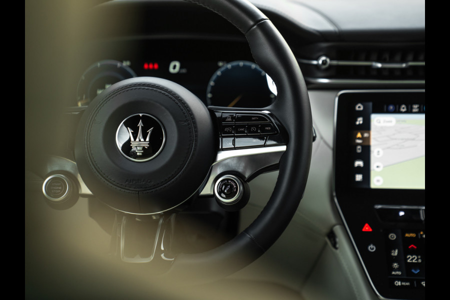 Maserati Grecale Modena 330pk | Luchtvering | Stoelventilatie | Sonus Faber | Adapt. cruise | Nero/Ivoor
