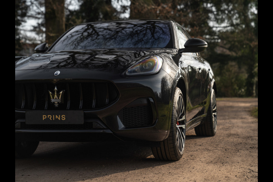 Maserati Grecale Modena 330pk | Luchtvering | Stoelventilatie | Sonus Faber | Adapt. cruise | Nero/Ivoor