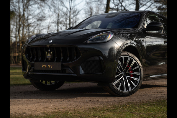 Maserati Grecale Modena 330pk | Luchtvering | Stoelventilatie | Sonus Faber | Adapt. cruise | Nero/Ivoor