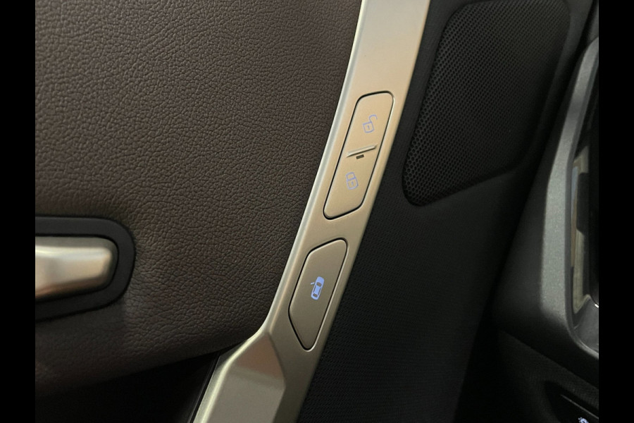 BMW iX XDrive40 Executive 77 kWh|100% SOH|VOLLEDER|ELEK.STUURVERSTELLING|CAMERA|CARPLAY|PDC V+A|NAP|NL-AUTO|INCL.BTW|1e EIGENAAR|