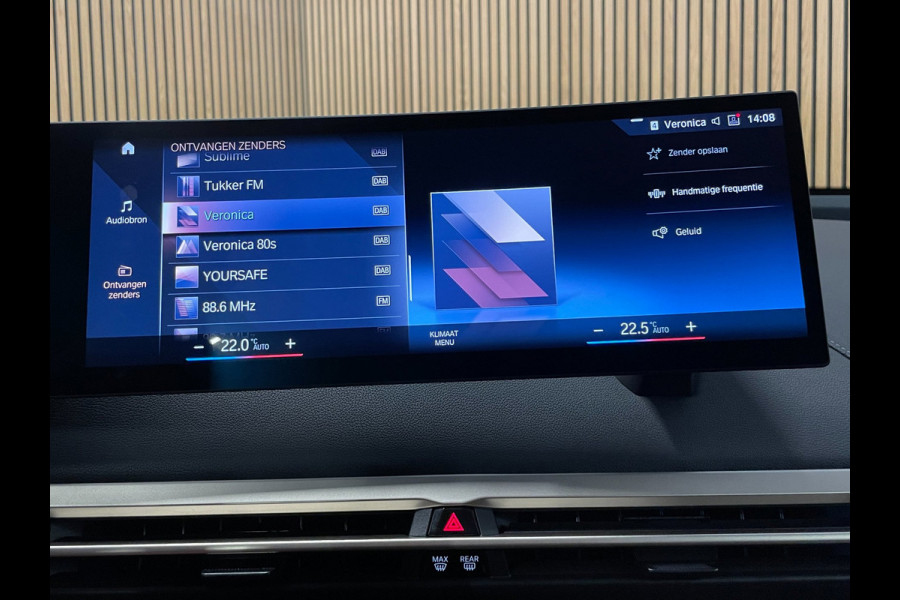 BMW iX XDrive40 Executive 77 kWh|100% SOH|VOLLEDER|ELEK.STUURVERSTELLING|CAMERA|CARPLAY|PDC V+A|NAP|NL-AUTO|INCL.BTW|1e EIGENAAR|