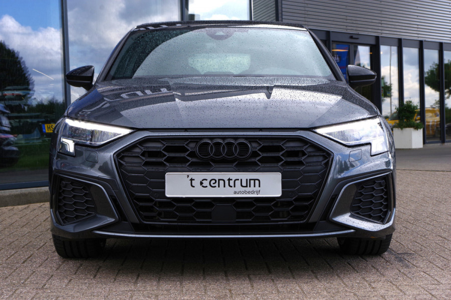 Audi A3 Sportback 40 TFSI e 204 PK S-Line Edition PHEV, RS-Sportstoelen, Stoelverwarming, LED