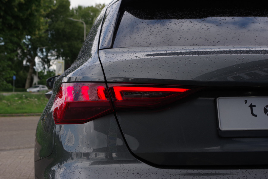 Audi A3 Sportback 40 TFSI e 204 PK S-Line Edition PHEV, RS-Sportstoelen, Stoelverwarming, LED