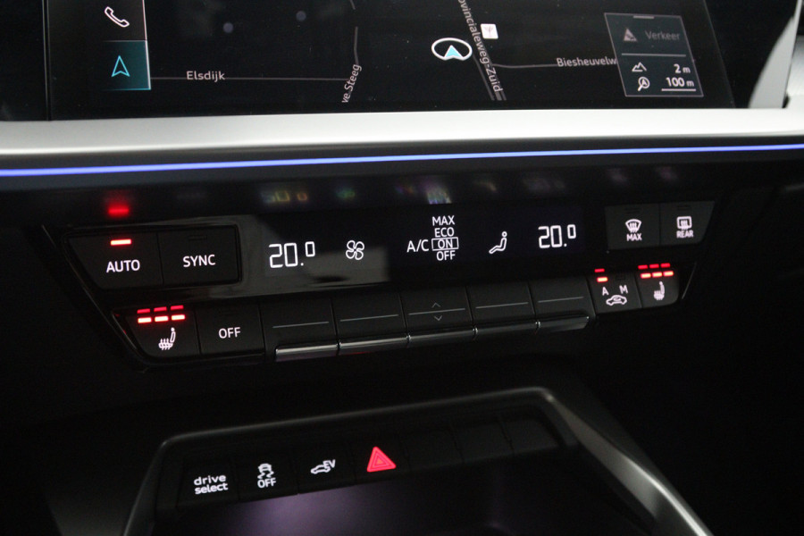 Audi A3 Sportback 40 TFSI e 204 PK S-Line Edition PHEV, RS-Sportstoelen, Stoelverwarming, LED