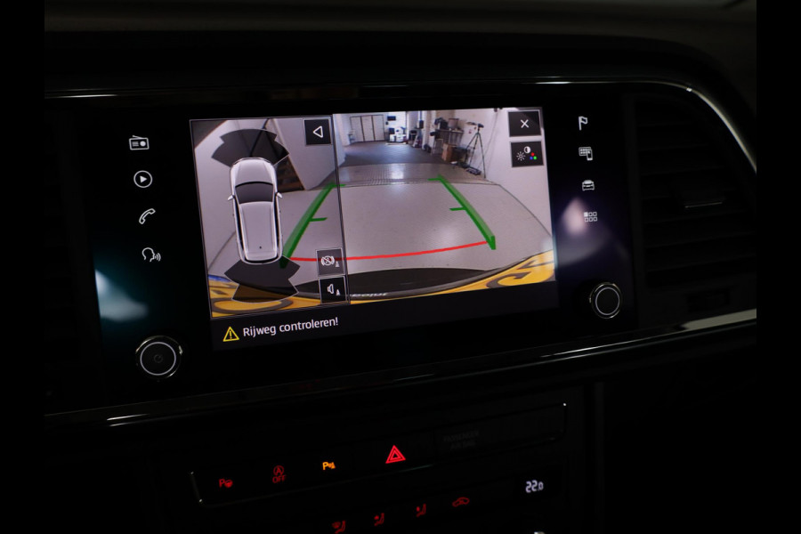 Seat Ateca 1.0 EcoTSI Style Business Intense 115 pk | Navigatie | Parkeersensoren (Park assist) | Achteruitrijcamera | Autom. airco | Apple Carplay/Android Auto | LED koplampen |
