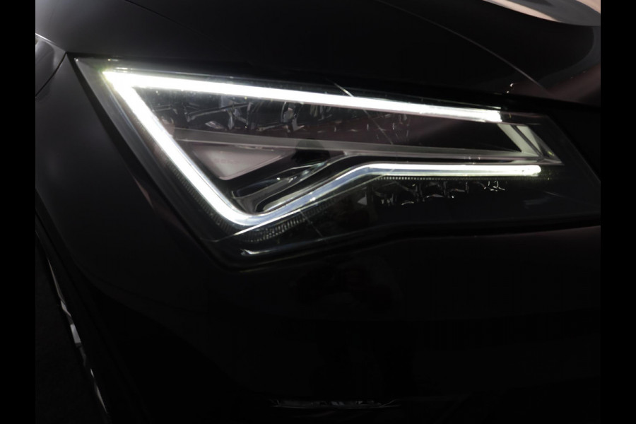 Seat Ateca 1.0 EcoTSI Style Business Intense 115 pk | Navigatie | Parkeersensoren (Park assist) | Achteruitrijcamera | Autom. airco | Apple Carplay/Android Auto | LED koplampen |