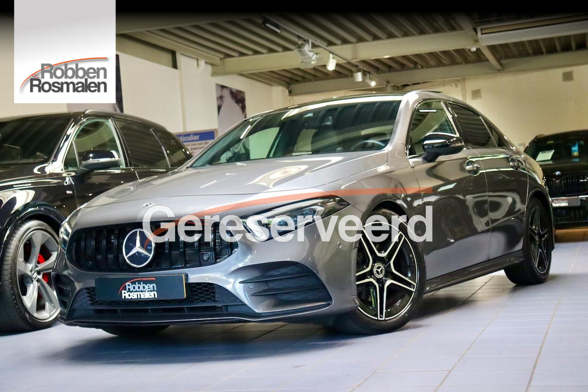 Mercedes-Benz A-Klasse 180d Premium + AMG|PANO|Sfeer|CAM