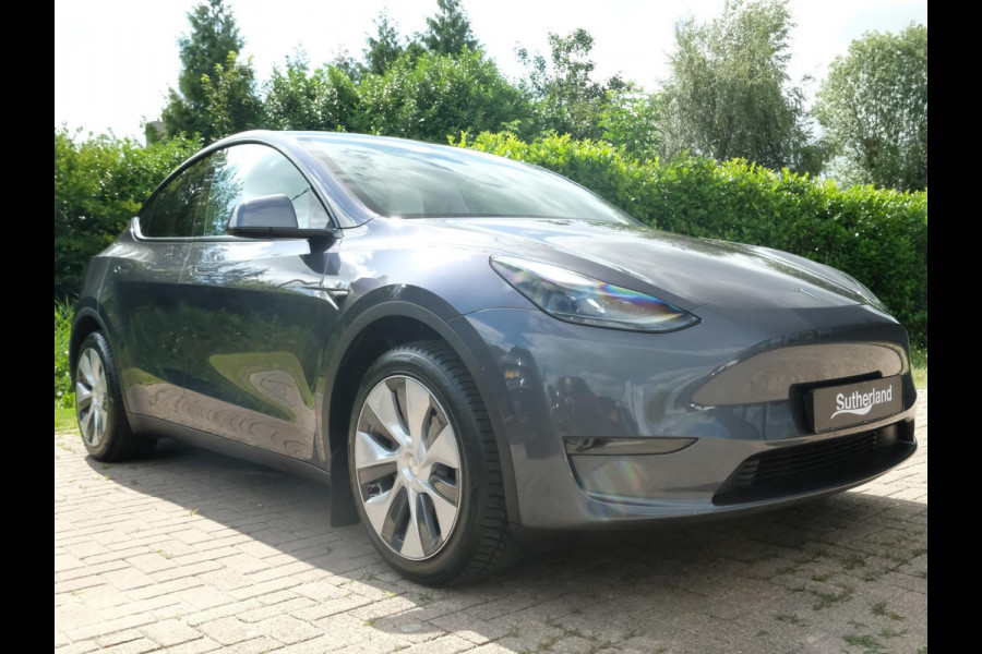 Tesla Model Y Long Range AWD 75 kWh 514 PK | Panoramadak | 360 Camera | LED Verlichting | CarPlay | Lichtmetalen Velgen | Elektrische Stoelen | Elektrische Klep | Navigatie |
