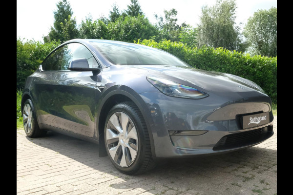 Tesla Model Y Long Range AWD 75 kWh 514 PK | Panoramadak | 360 Camera | LED Verlichting | CarPlay | Lichtmetalen Velgen | Elektrische Stoelen | Elektrische Klep | Navigatie |