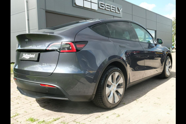 Tesla Model Y Long Range AWD 75 kWh 514 PK | Panoramadak | 360 Camera | LED Verlichting | CarPlay | Lichtmetalen Velgen | Elektrische Stoelen | Elektrische Klep | Navigatie |