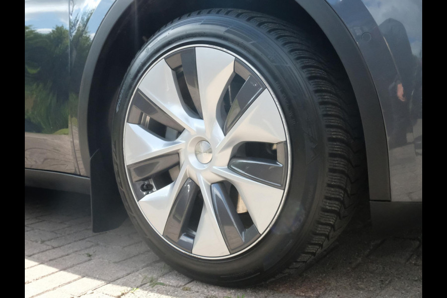 Tesla Model Y Long Range AWD 75 kWh 514 PK | Panoramadak | 360 Camera | LED Verlichting | CarPlay | Lichtmetalen Velgen | Elektrische Stoelen | Elektrische Klep | Navigatie |