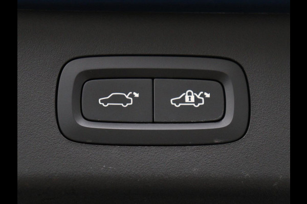 Lynk & Co 01 1.5 | SOH 92.9% | Panoramadak | 360 camera | Memory | Adaptive cruise | Stoelverwarming | Carplay | Climate control | Dodehoek detectie | Infinity sound |