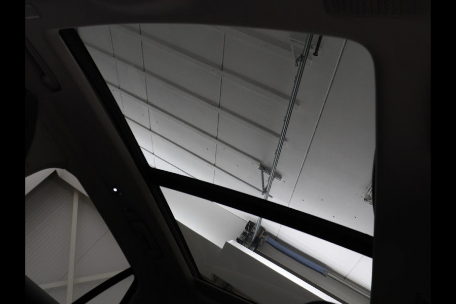 Lynk & Co 01 1.5 | SOH 92.9% | Panoramadak | 360 camera | Memory | Adaptive cruise | Stoelverwarming | Carplay | Climate control | Dodehoek detectie | Infinity sound |