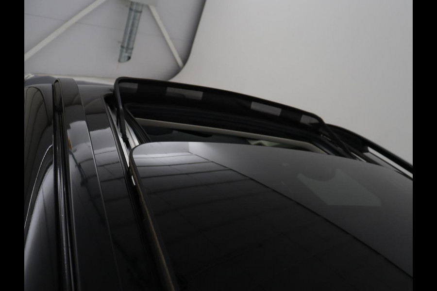 Lynk & Co 01 1.5 | SOH 92.9% | Panoramadak | 360 camera | Memory | Adaptive cruise | Stoelverwarming | Carplay | Climate control | Dodehoek detectie | Infinity sound |