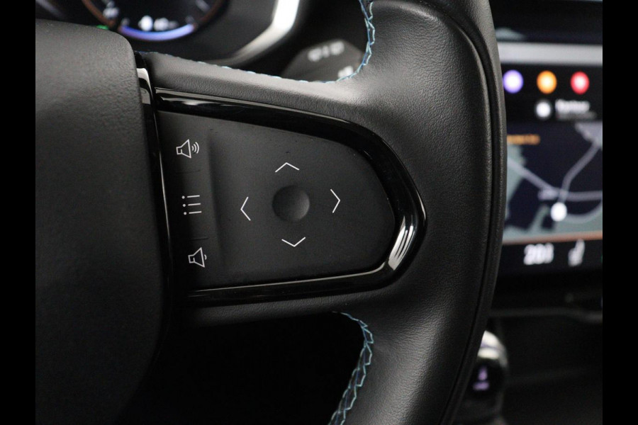 Lynk & Co 01 1.5 | SOH 92.9% | Panoramadak | 360 camera | Memory | Adaptive cruise | Stoelverwarming | Carplay | Climate control | Dodehoek detectie | Infinity sound |