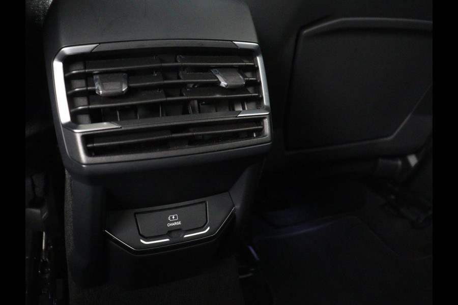 Lynk & Co 01 1.5 | SOH 92.9% | Panoramadak | 360 camera | Memory | Adaptive cruise | Stoelverwarming | Carplay | Climate control | Dodehoek detectie | Infinity sound |