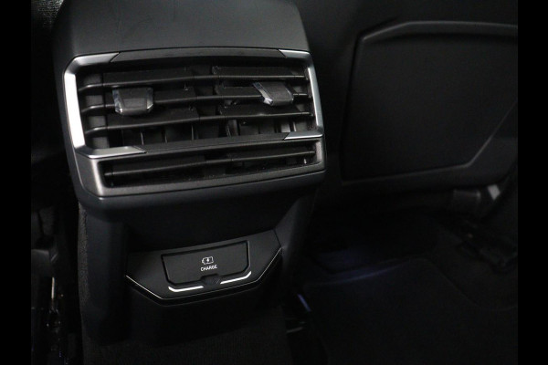 Lynk & Co 01 1.5 | SOH 92.9% | Panoramadak | 360 camera | Memory | Adaptive cruise | Stoelverwarming | Carplay | Climate control | Dodehoek detectie | Infinity sound |