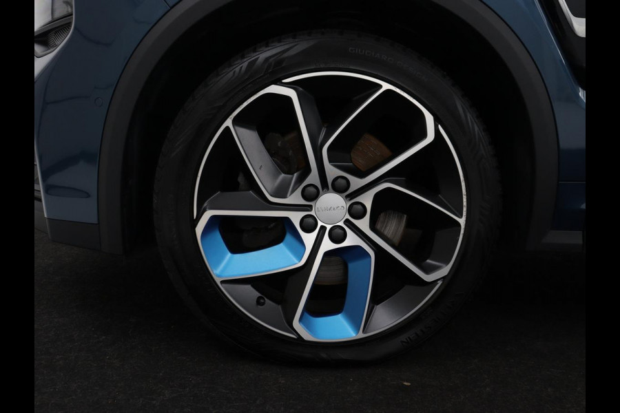 Lynk & Co 01 1.5 | SOH 92.9% | Panoramadak | 360 camera | Memory | Adaptive cruise | Stoelverwarming | Carplay | Climate control | Dodehoek detectie | Infinity sound |