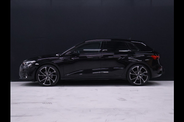 Audi A3 Sportback 35 TFSI Sport Black Edition [ADAPTIVE CRUISE, BANG & OLUFSEN, HEAD-UP, APPLE CARPLAY, TREKHAAK AFNEEMBAAR, ANDROID, MEMORY SEATS, STOELVERWARMING, VOL LEDER, PDC V+A, CLIMATE, NIEUWSTAAT]