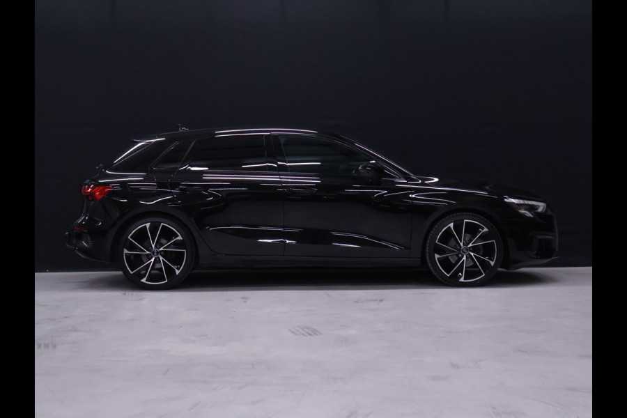 Audi A3 Sportback 35 TFSI Sport Black Edition [ADAPTIVE CRUISE, BANG & OLUFSEN, HEAD-UP, APPLE CARPLAY, TREKHAAK AFNEEMBAAR, ANDROID, MEMORY SEATS, STOELVERWARMING, VOL LEDER, PDC V+A, CLIMATE, NIEUWSTAAT]