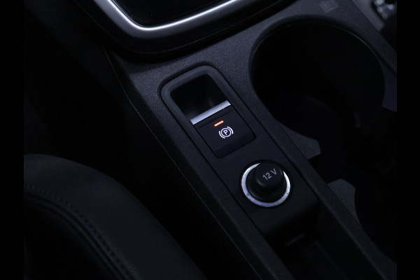 Audi A3 Sportback 35 TFSI Sport Black Edition [ADAPTIVE CRUISE, BANG & OLUFSEN, HEAD-UP, APPLE CARPLAY, TREKHAAK AFNEEMBAAR, ANDROID, MEMORY SEATS, STOELVERWARMING, VOL LEDER, PDC V+A, CLIMATE, NIEUWSTAAT]
