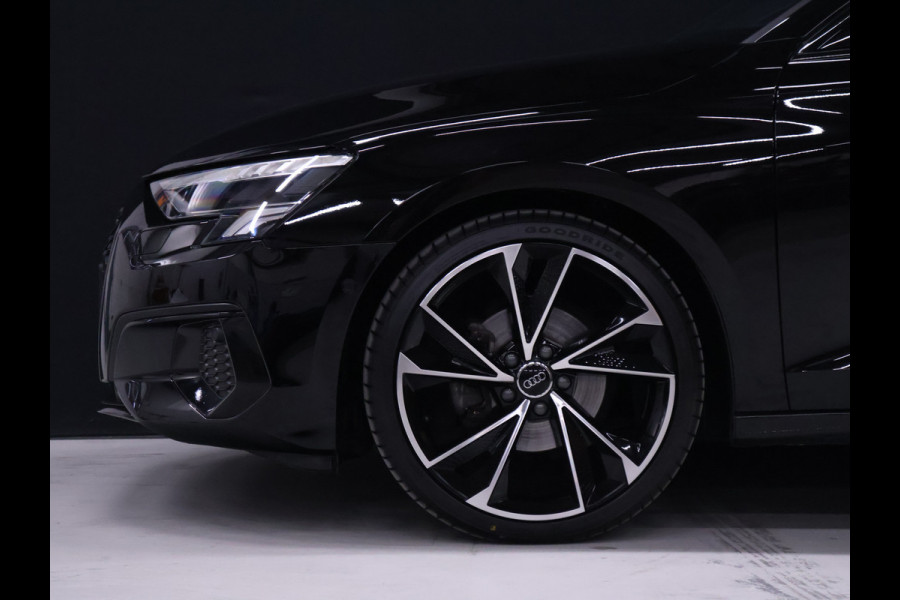 Audi A3 Sportback 35 TFSI Sport Black Edition [ADAPTIVE CRUISE, BANG & OLUFSEN, HEAD-UP, APPLE CARPLAY, TREKHAAK AFNEEMBAAR, ANDROID, MEMORY SEATS, STOELVERWARMING, VOL LEDER, PDC V+A, CLIMATE, NIEUWSTAAT]