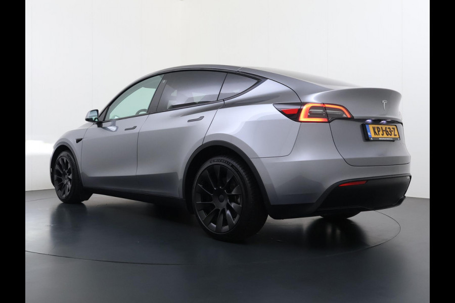 Tesla Model Y Long Range AWD 75 kWh SOH 94%| QUICKSILVER!| TESLA FABRIEKSGARANTIE TOT 02-2028/ 80.000KM | FABRIEKSGARANTIE OP ACCU & AANDRIJFLIJN TOT 2032 OF 192.000 KM | BTW VERREKENBAAR