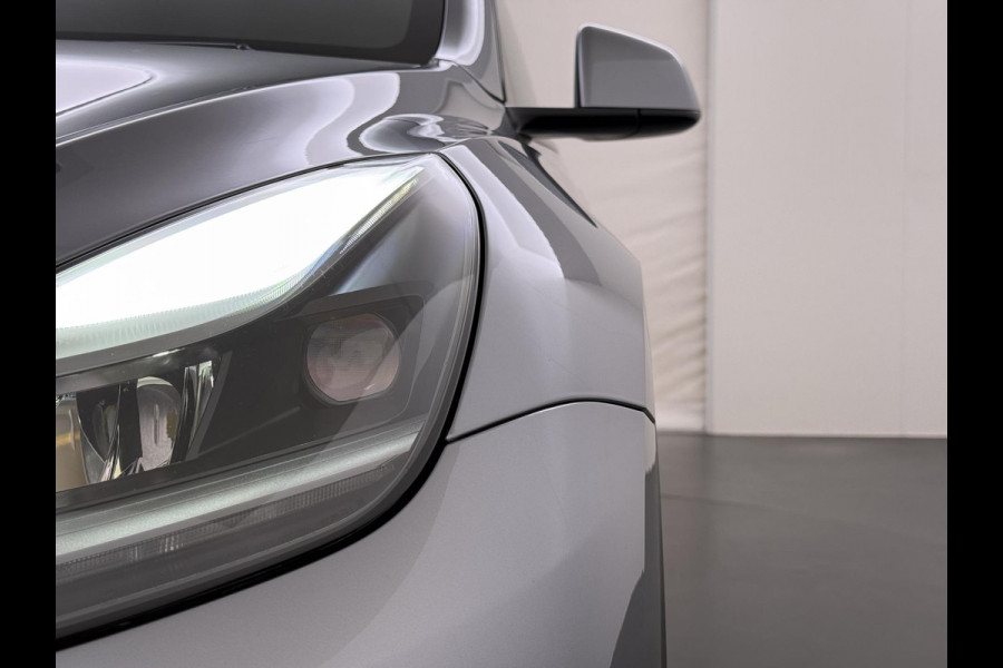 Tesla Model Y Long Range AWD 75 kWh SOH 94%| QUICKSILVER!| TESLA FABRIEKSGARANTIE TOT 02-2028/ 80.000KM | FABRIEKSGARANTIE OP ACCU & AANDRIJFLIJN TOT 2032 OF 192.000 KM | BTW VERREKENBAAR