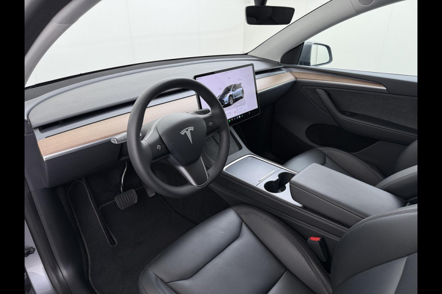Tesla Model Y Long Range AWD 75 kWh SOH 94%| QUICKSILVER!| TESLA FABRIEKSGARANTIE TOT 02-2028/ 80.000KM | FABRIEKSGARANTIE OP ACCU & AANDRIJFLIJN TOT 2032 OF 192.000 KM | BTW VERREKENBAAR