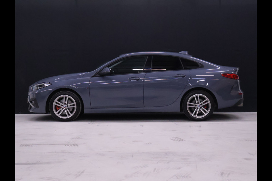 BMW 2 Serie Gran Coupé 218i Executive Edition [APPLE CARPLAY, ANDROID, LED, PDC V+A, CRUISE CONTROL, NAVIGATIE, CLIMATE CONTROL, NIEUWSTAAT]